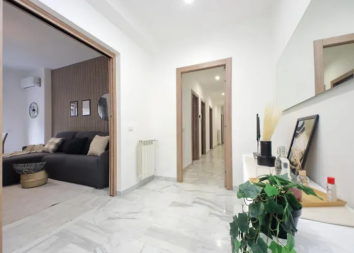 Modern Large In Roma
