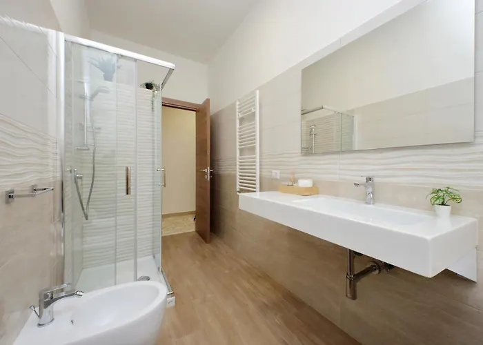 Modern Large In Apartamento